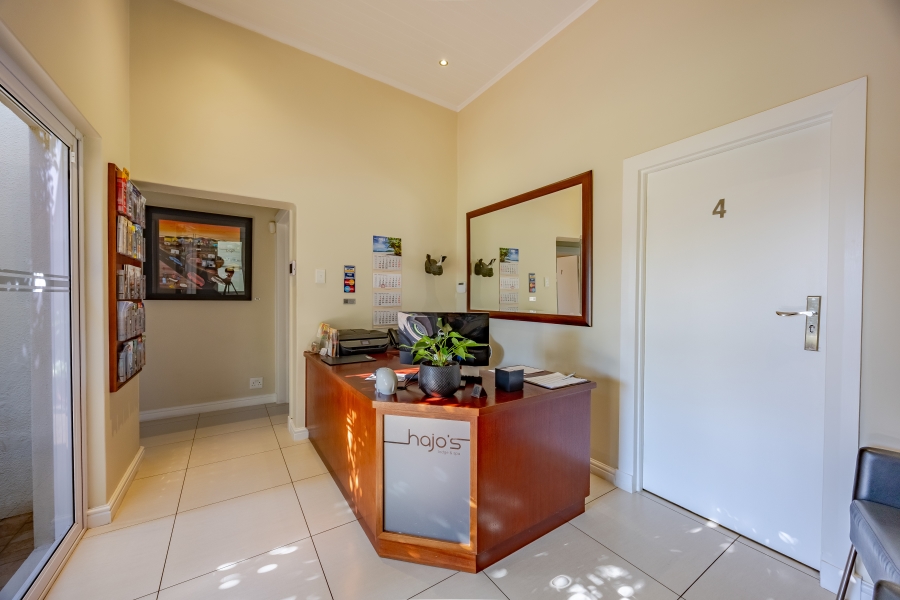 5 Bedroom Property for Sale in Milnerton Central Western Cape